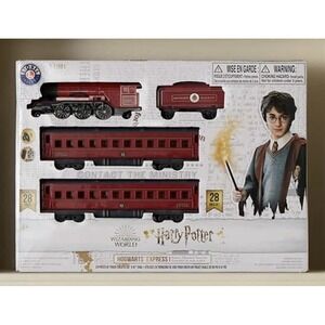 Lionel 7-11981 Harry Potter Hogwarts Express 28Pc Battery Operated Train Set NIB